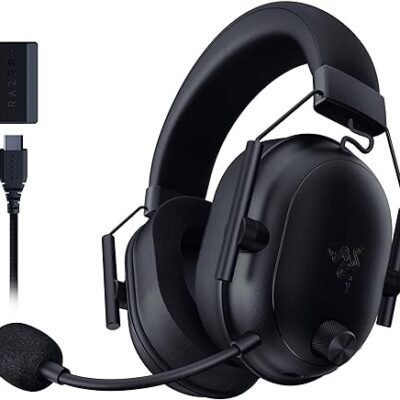 Razer BlackShark V2 HyperSpeed Wireless Gaming Headset:2.4GHz, Bluetooth or USB - THX Spatial Audio - Titanium 50mm Drivers - 70 Hr Battery